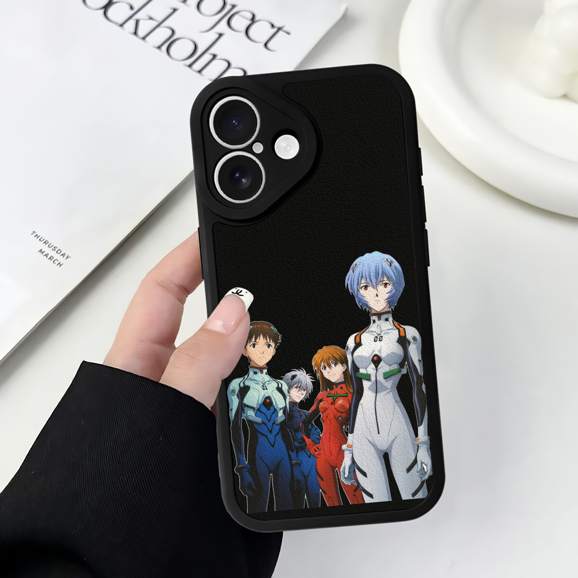 （画像用） EVA 新世紀エヴァンゲリオン 【iPhone 16シリーズ対応】シリコンスマホケース（レザー調） 材質：シリコン